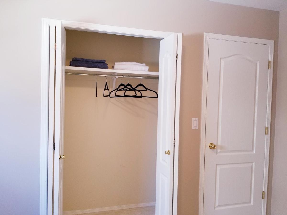 Saskatoon Lashyn Cove Homestay Eksteriør bilde