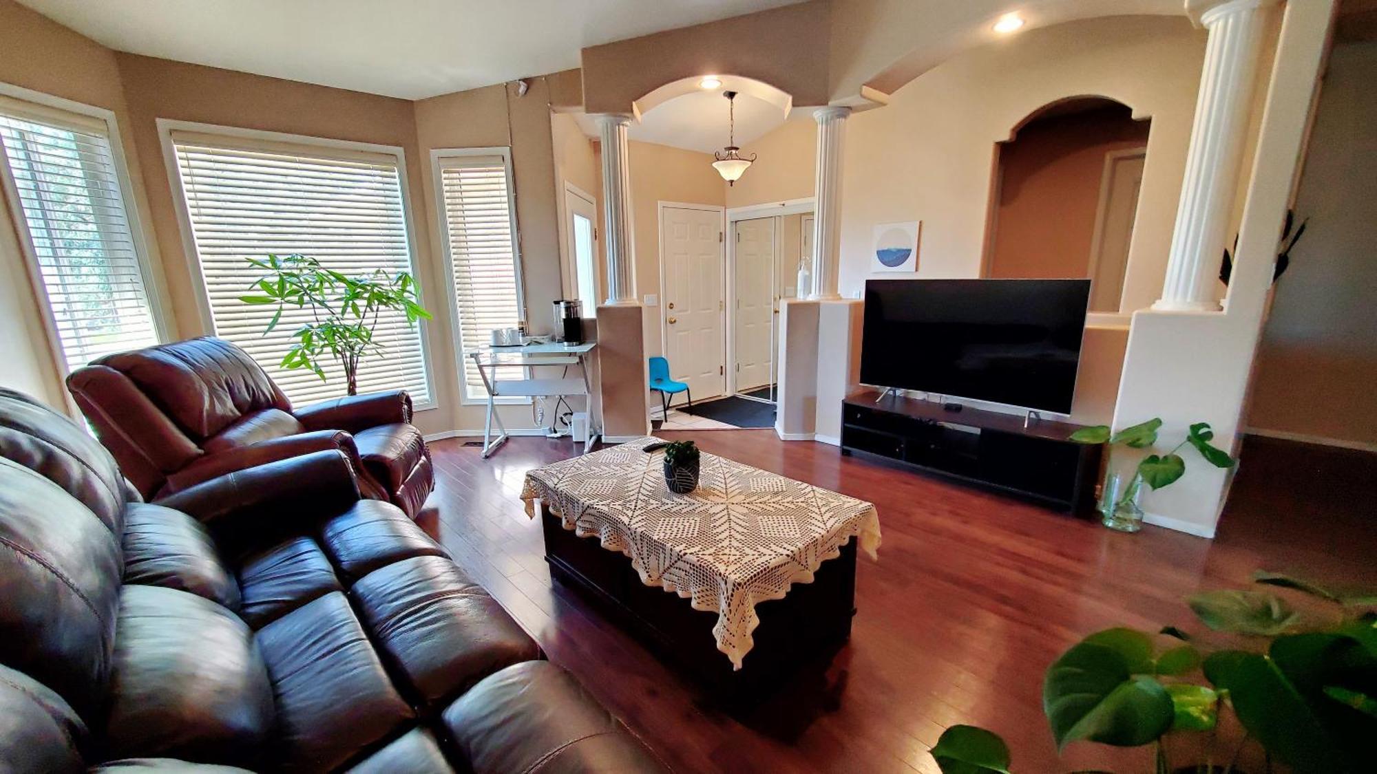 Saskatoon Lashyn Cove Homestay Eksteriør bilde