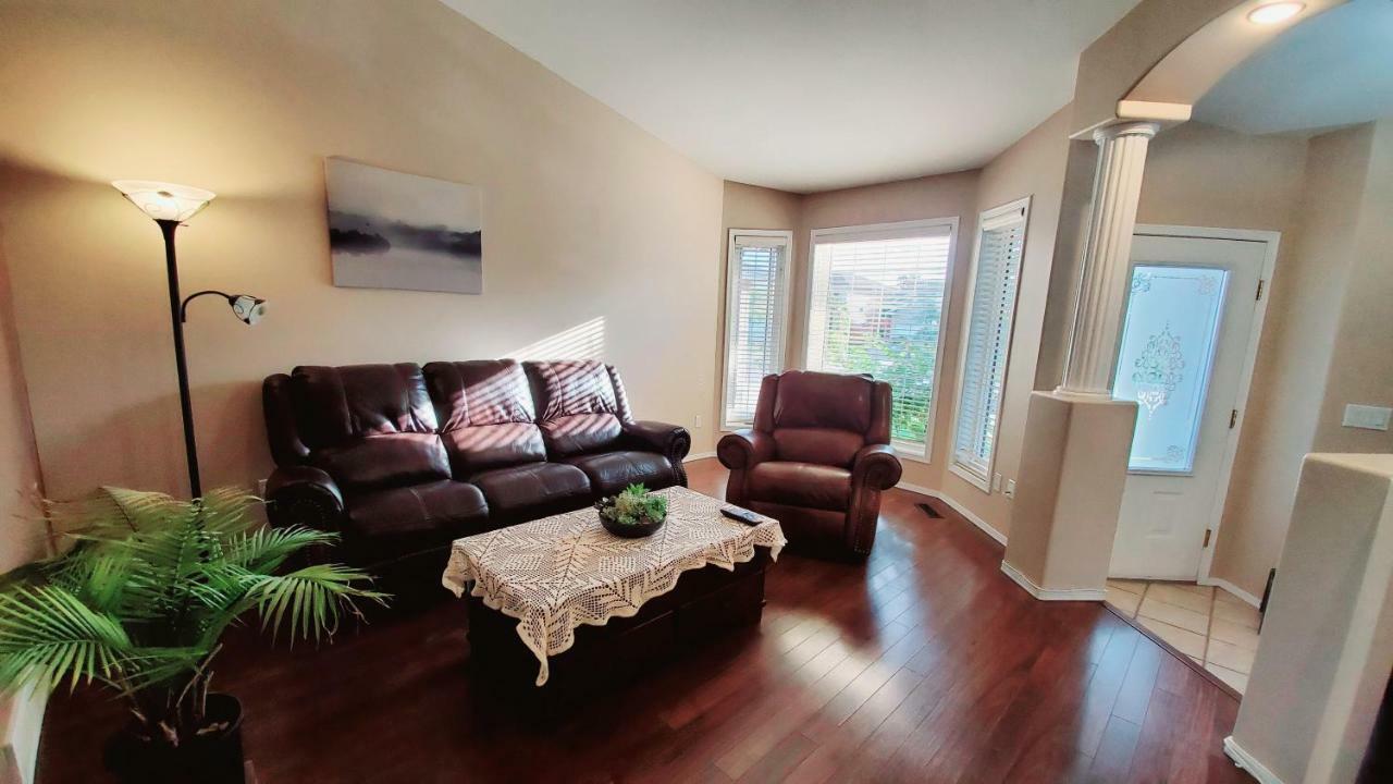 Saskatoon Lashyn Cove Homestay Eksteriør bilde